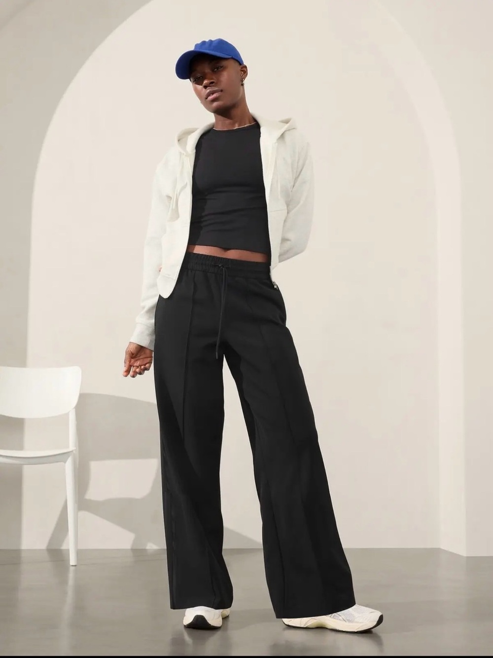 LIKE NEW ATHLETA Endeavor Relaxed Pants - Picture 2 of 3